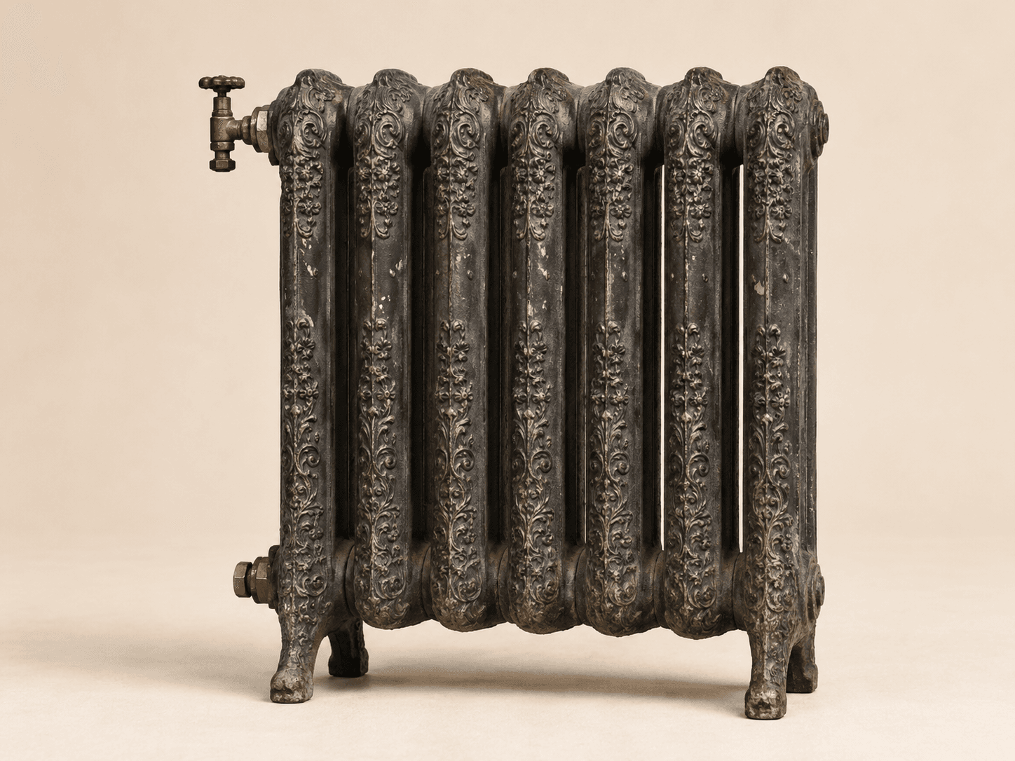 Radiateur Ancien Restauré — Avant rénovation